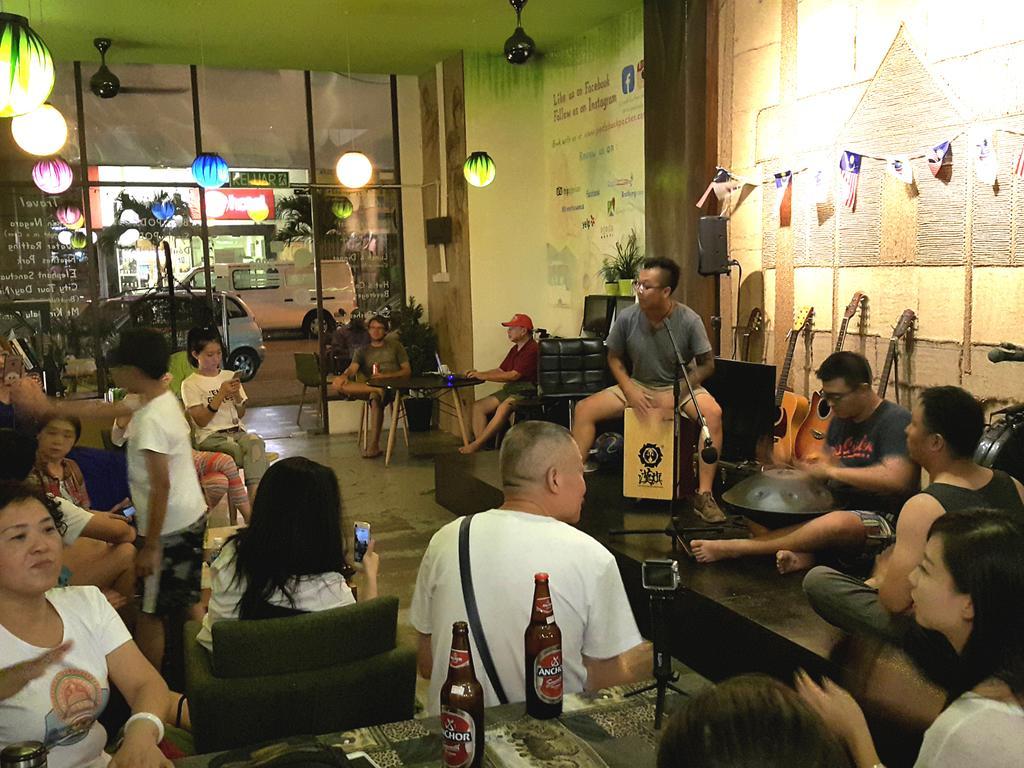 Pods The Backpackers Home&cafe, * Kuala Lumpur