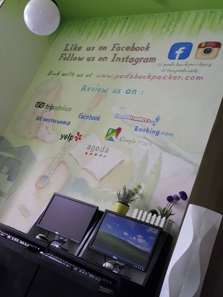 Pods The Backpackers Home&cafe,