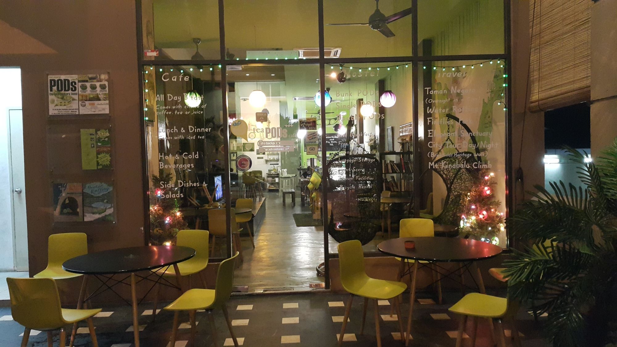 Pods The Backpackers Home&cafe, Asrama *