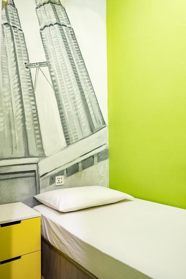 Pods The Backpackers Home & Cafe, Kuala Lumpur Hostel